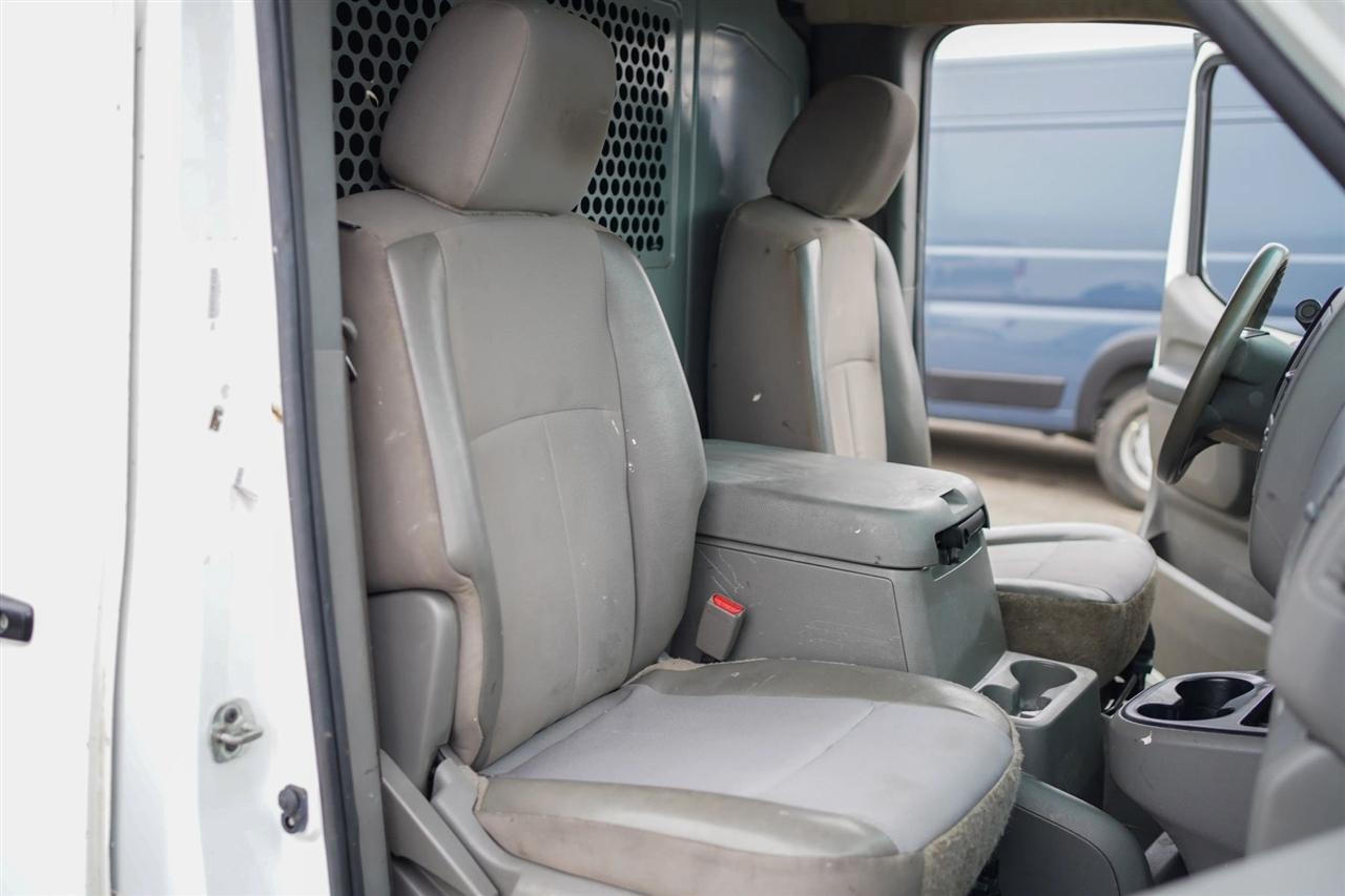 Nissan NV Cargo 2500 HD SV V6 2020