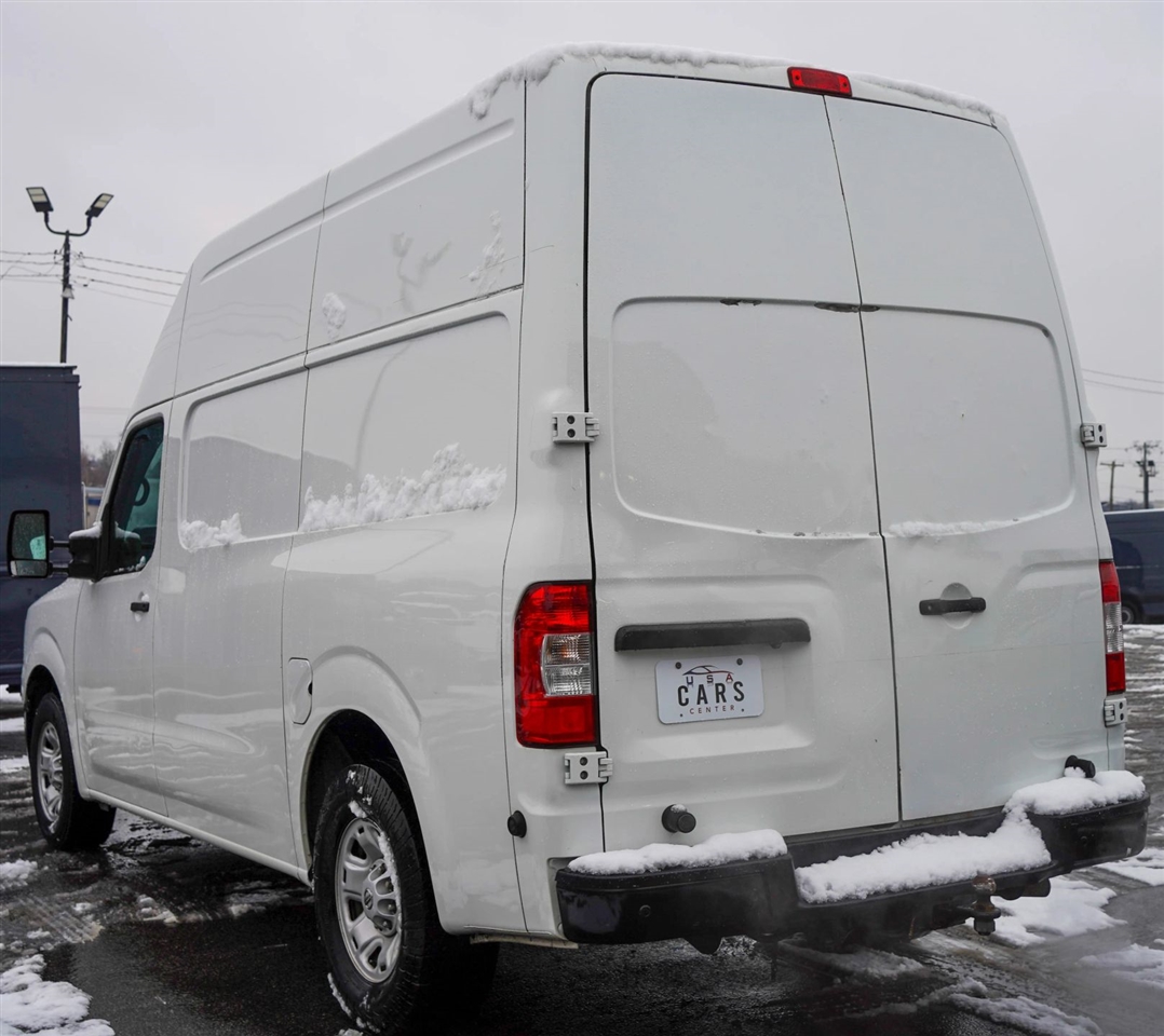 Nissan NV Cargo 2500 HD SV V8 High Roof 2018