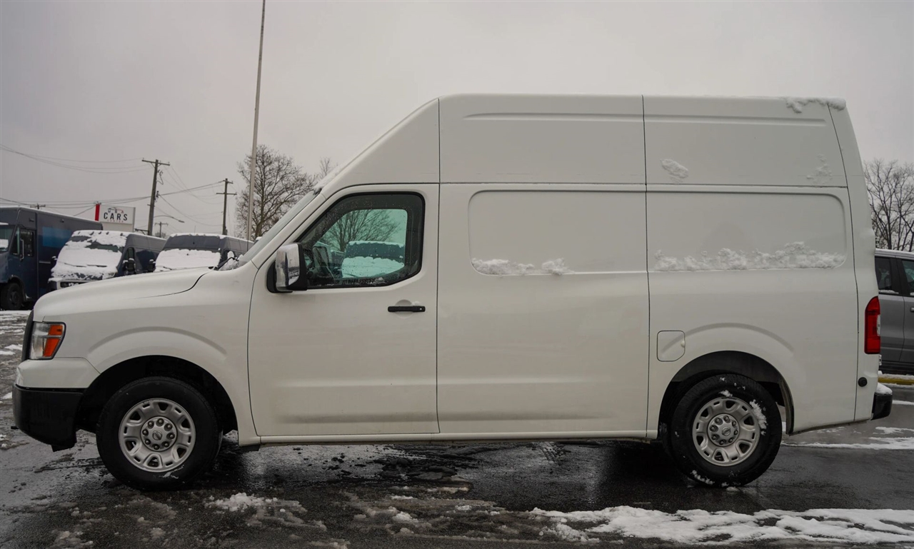 Nissan NV Cargo 2500 HD SV V8 High Roof 2018