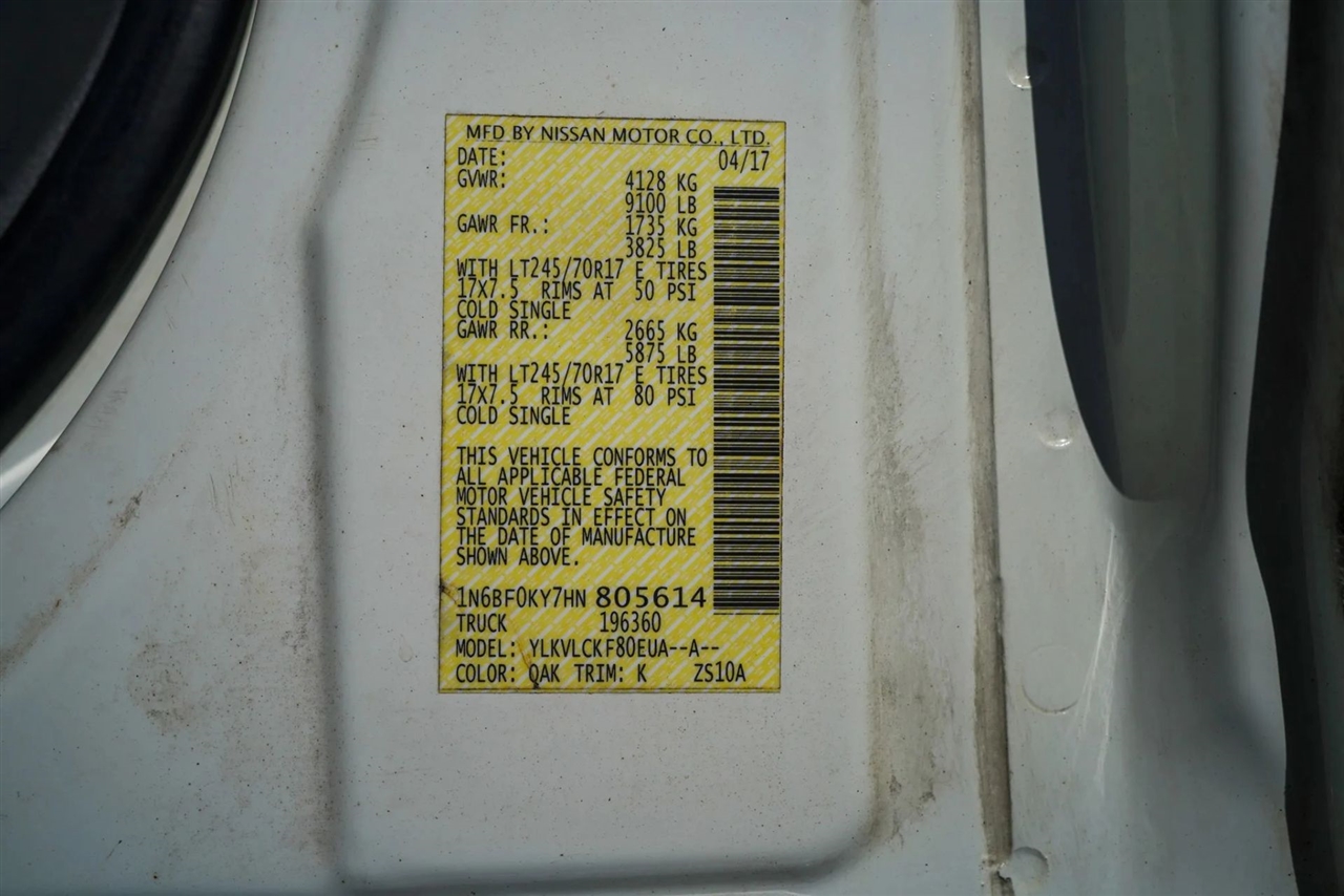 Nissan NV Cargo 2500 HD S V6 2017