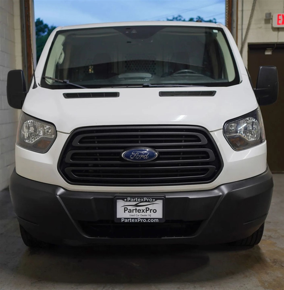 Ford Transit 150 Van Low Roof w/Sliding Pass. 130-in. WB 2019
