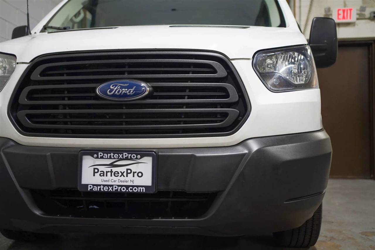 Ford Transit 150 Van Low Roof w/Sliding Pass. 130-in. WB 2019