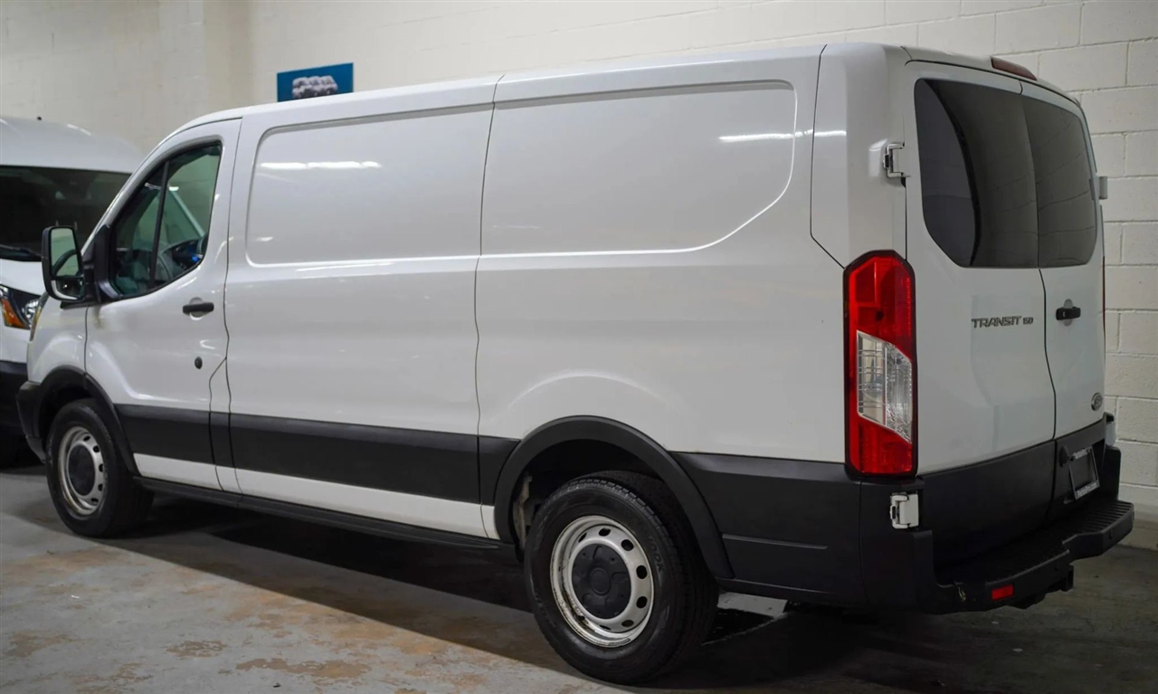 Ford Transit 150 Van Low Roof w/Sliding Pass. 130-in. WB 2019
