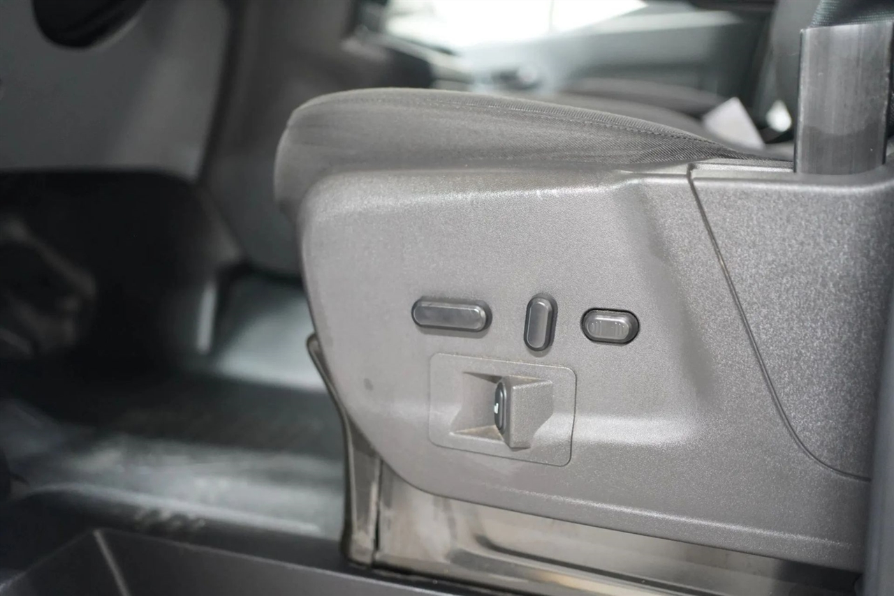 Ford Transit 150 Van Low Roof w/Sliding Pass. 130-in. WB 2019