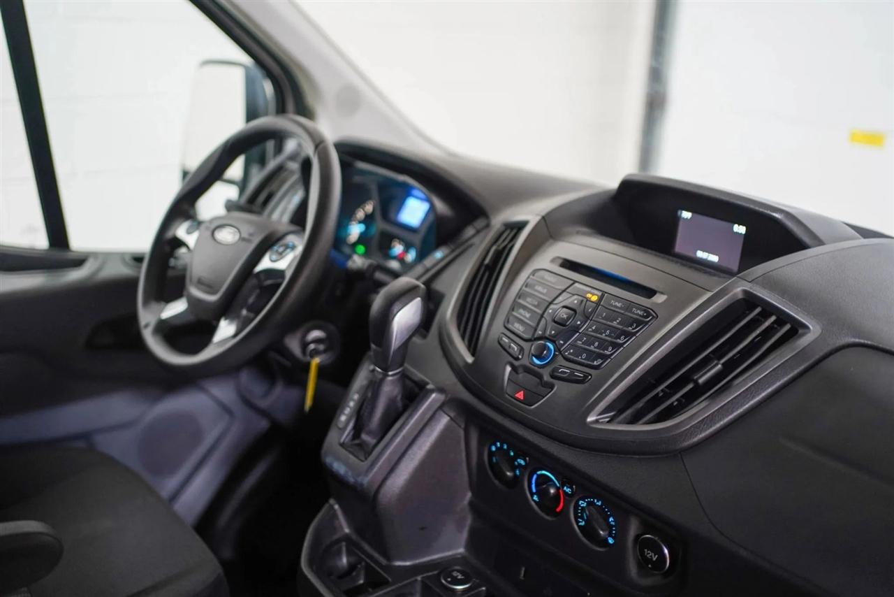 Ford Transit 150 Van Low Roof w/Sliding Pass. 130-in. WB 2019