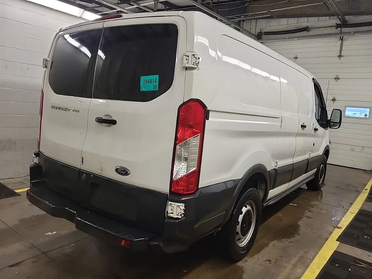 Ford Transit 250 Van Low Roof 60/40 Pass.130-in. WB 2018