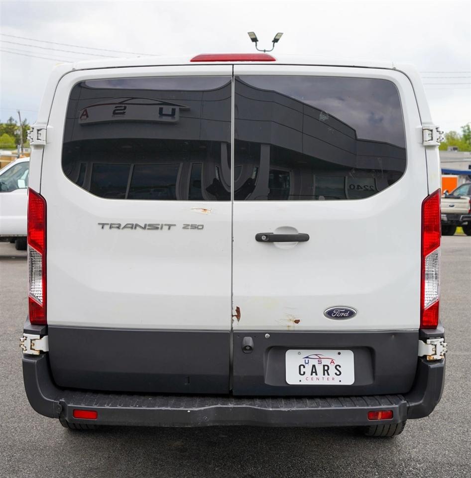 Ford Transit 250 Van Low Roof 60/40 Pass.130-in. WB 2018