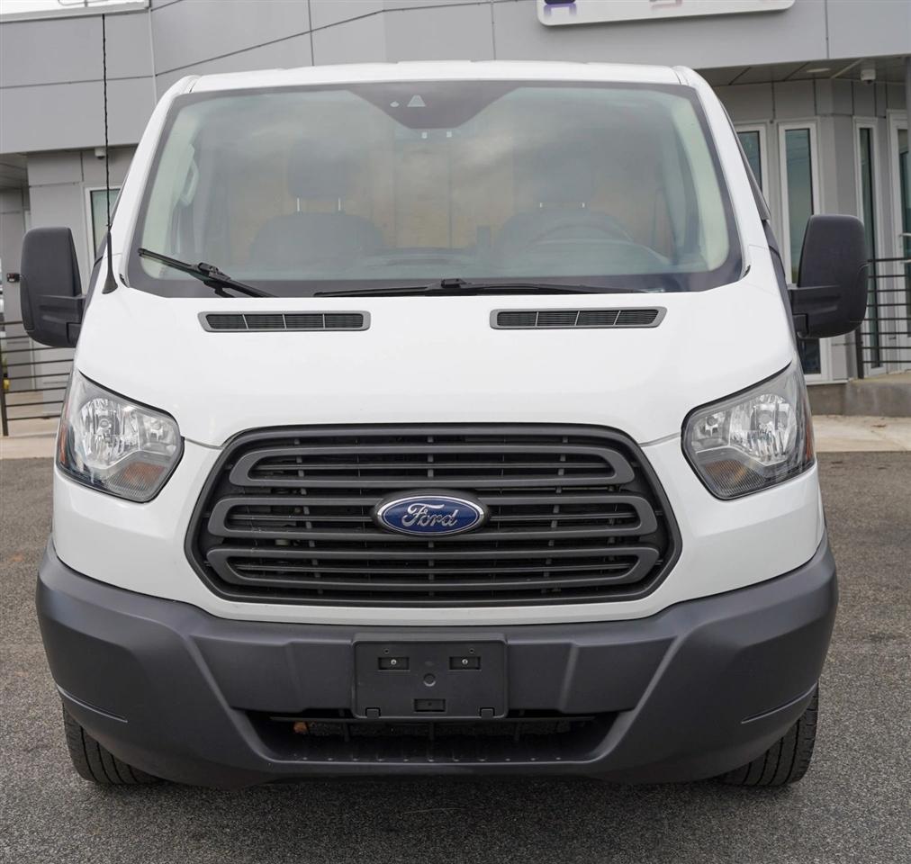Ford Transit 250 Van Low Roof 60/40 Pass.130-in. WB 2018