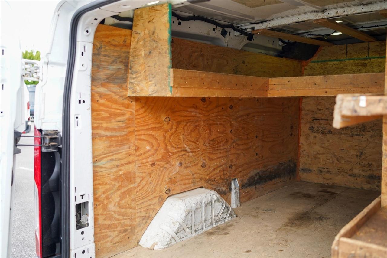 Ford Transit 250 Van Low Roof 60/40 Pass.130-in. WB 2018
