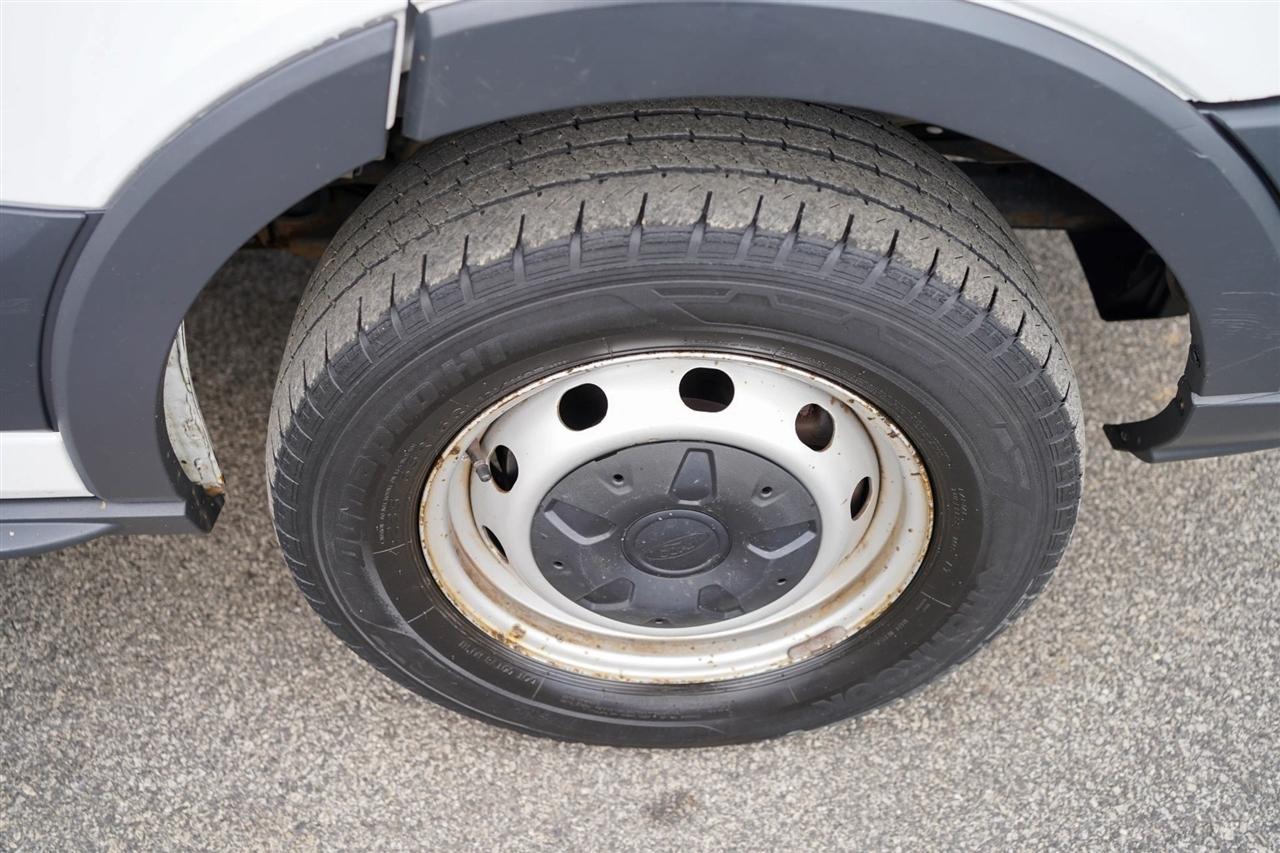 Ford Transit 250 Van Low Roof 60/40 Pass.130-in. WB 2018