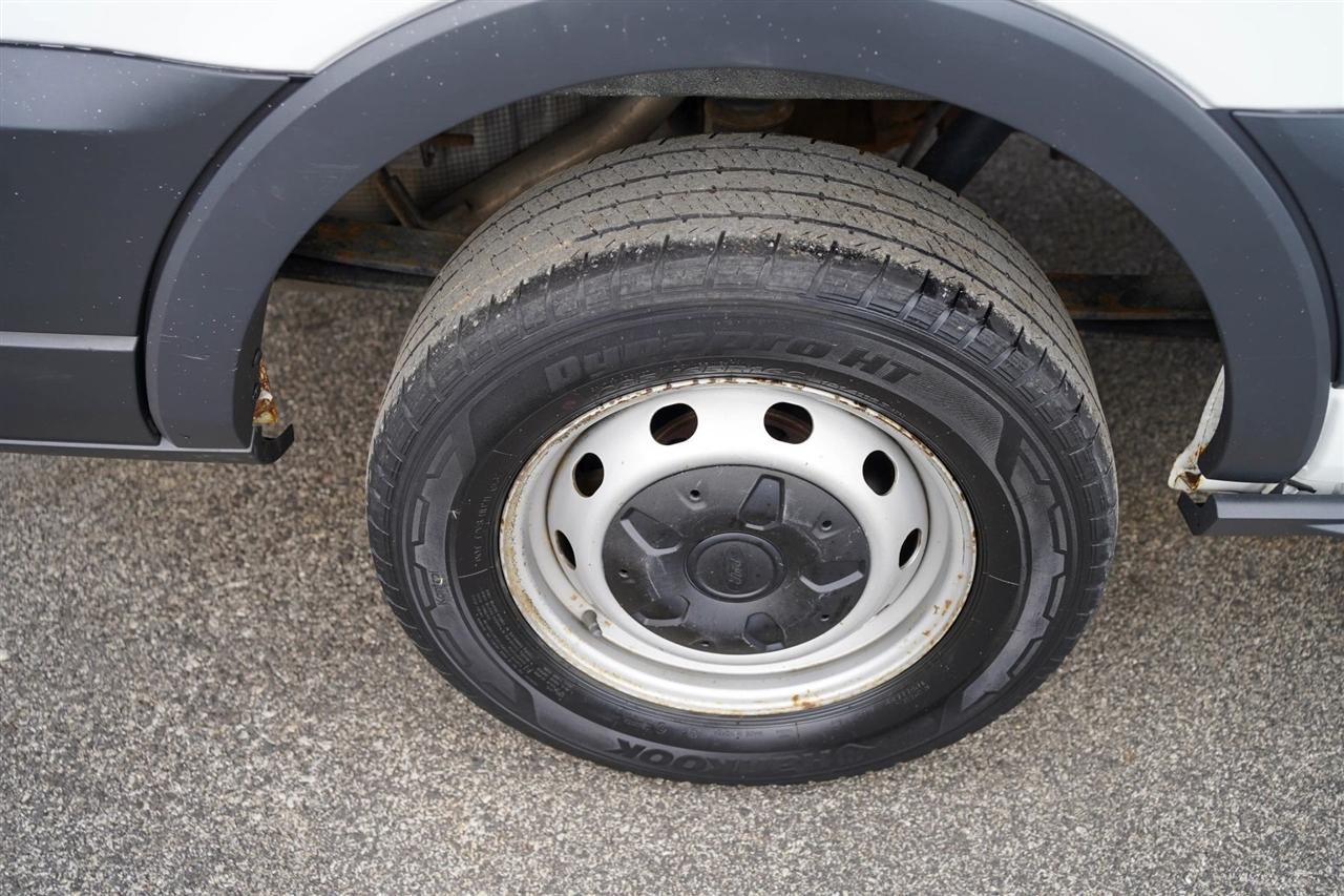 Ford Transit 250 Van Low Roof 60/40 Pass.130-in. WB 2018