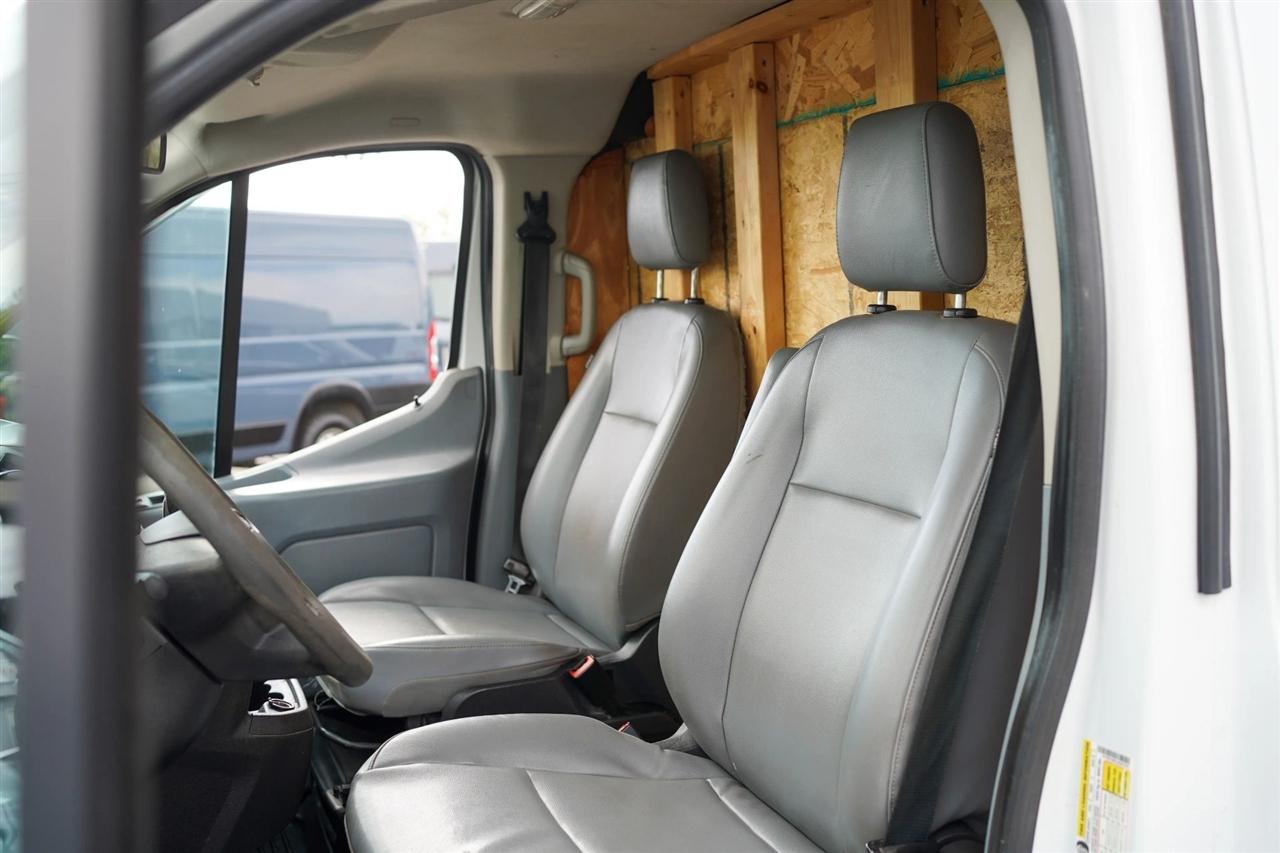 Ford Transit 250 Van Low Roof 60/40 Pass.130-in. WB 2018