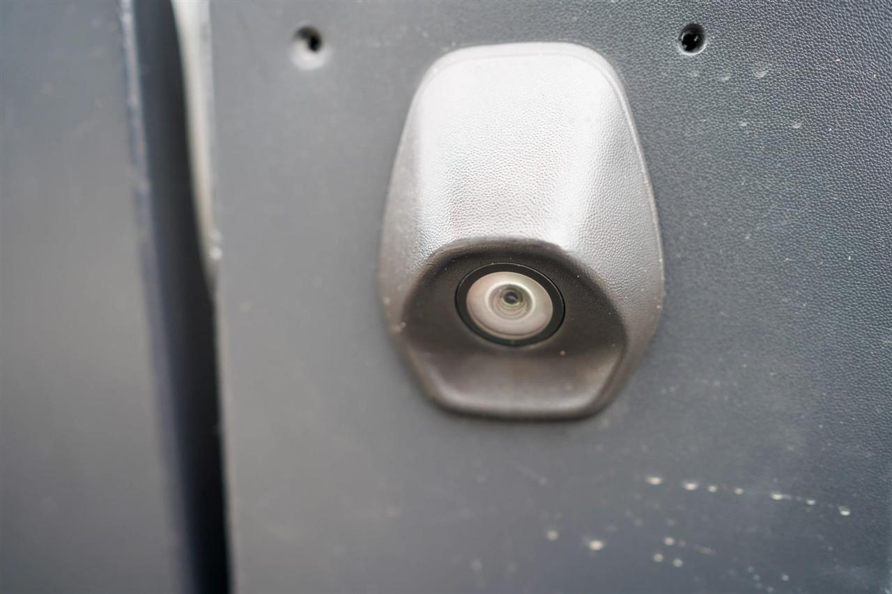 Ford Transit 250 Van Low Roof 60/40 Pass.130-in. WB 2018