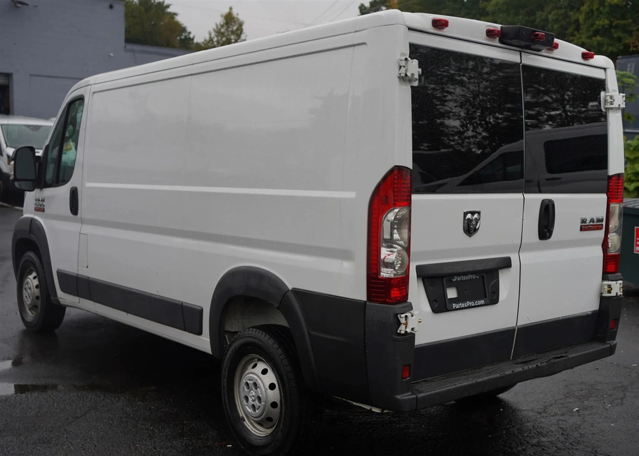 RAM Promaster 1500 Low Roof Tradesman 136-in. WB 2018