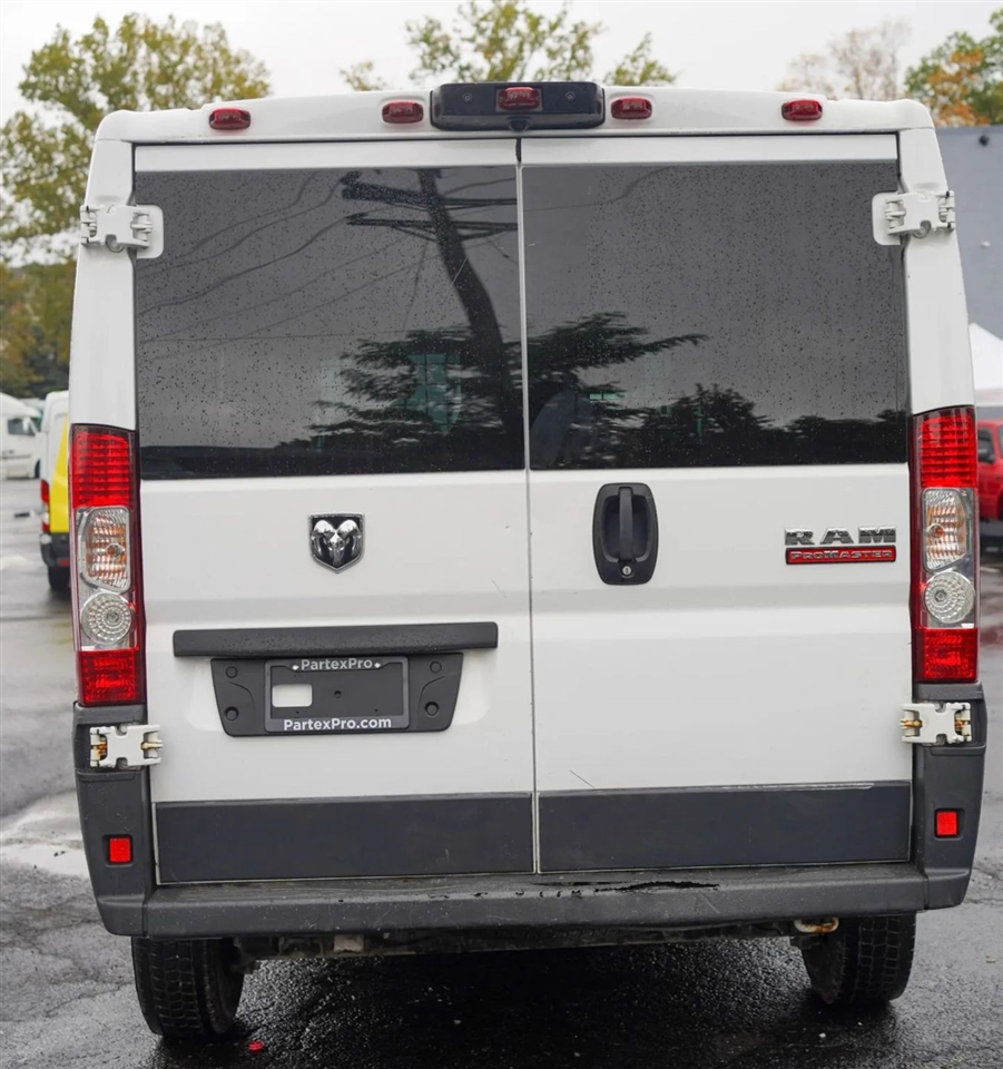 RAM Promaster 1500 Low Roof Tradesman 136-in. WB 2018