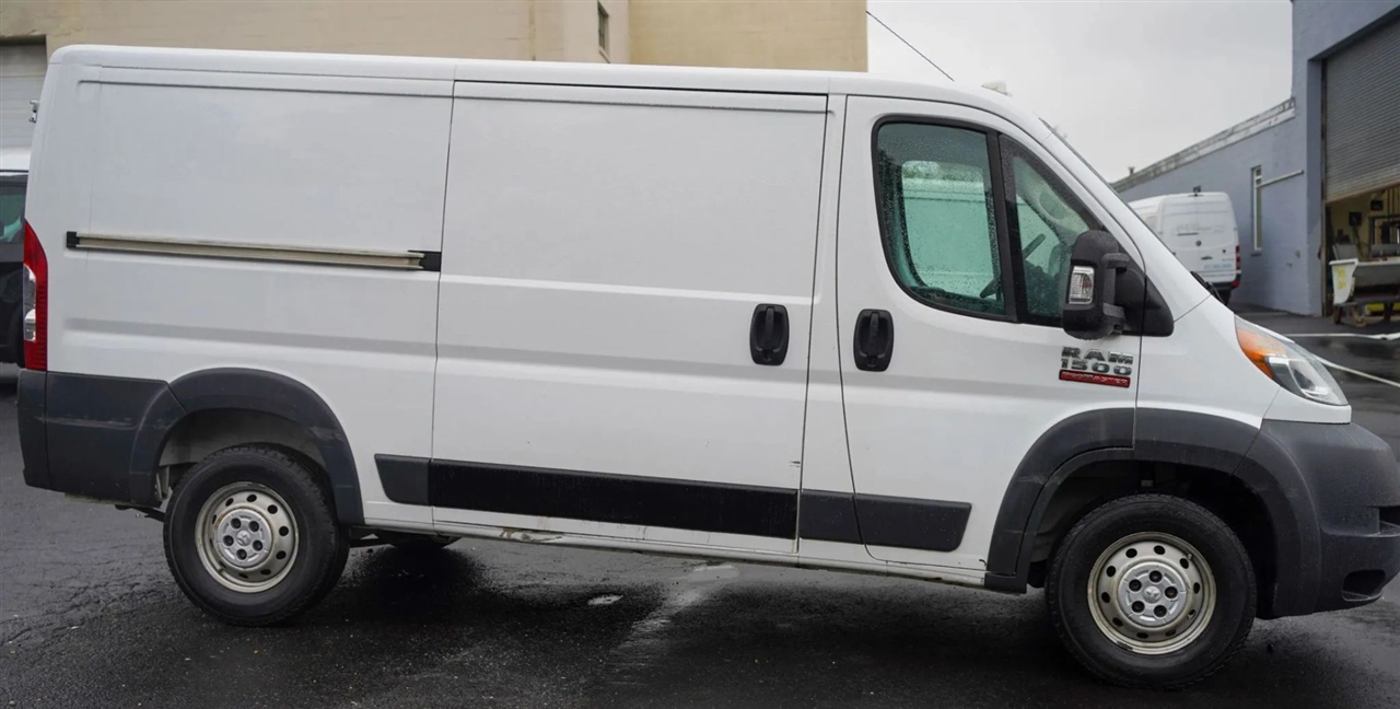 RAM Promaster 1500 Low Roof Tradesman 136-in. WB 2018