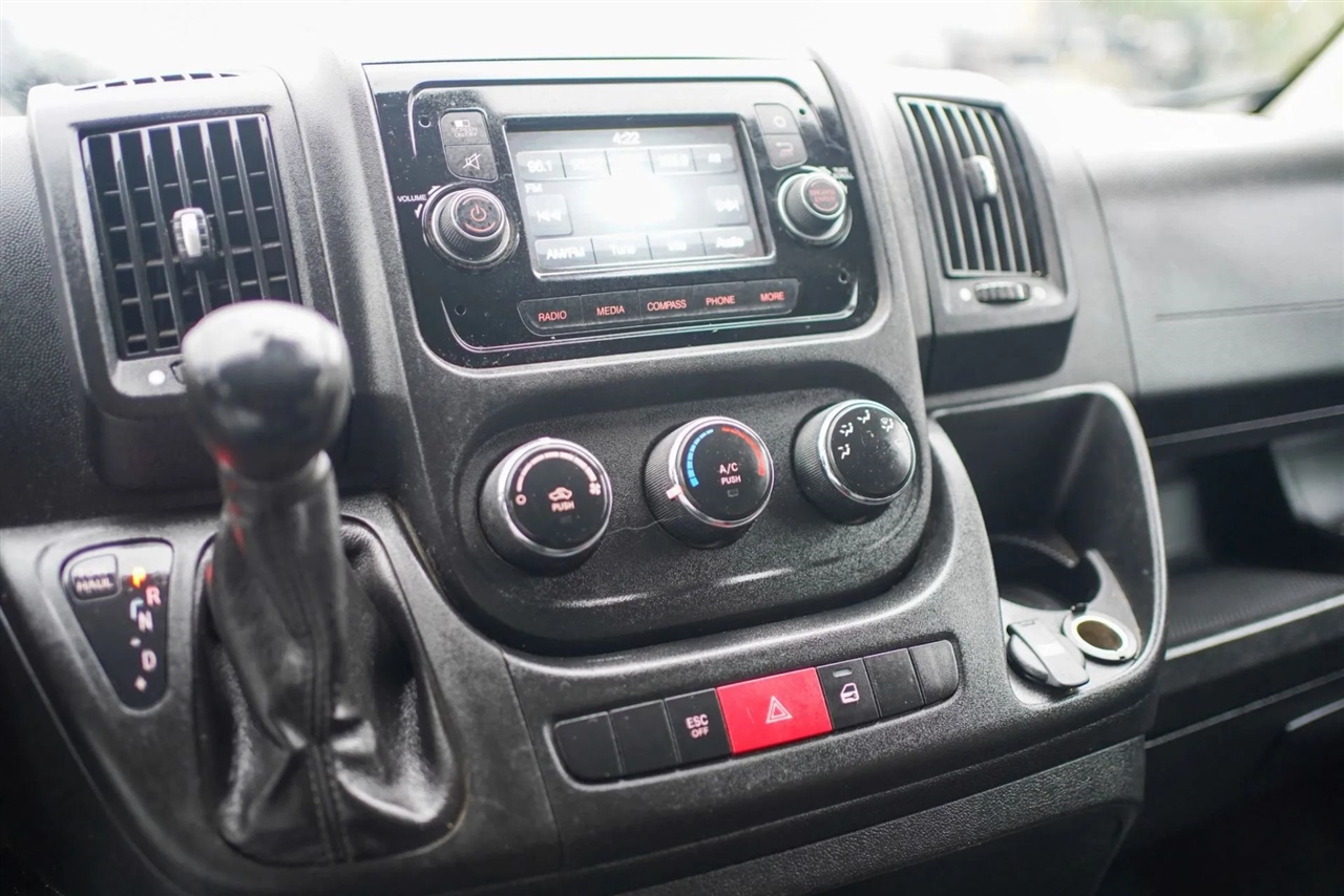 RAM Promaster 1500 Low Roof Tradesman 136-in. WB 2018