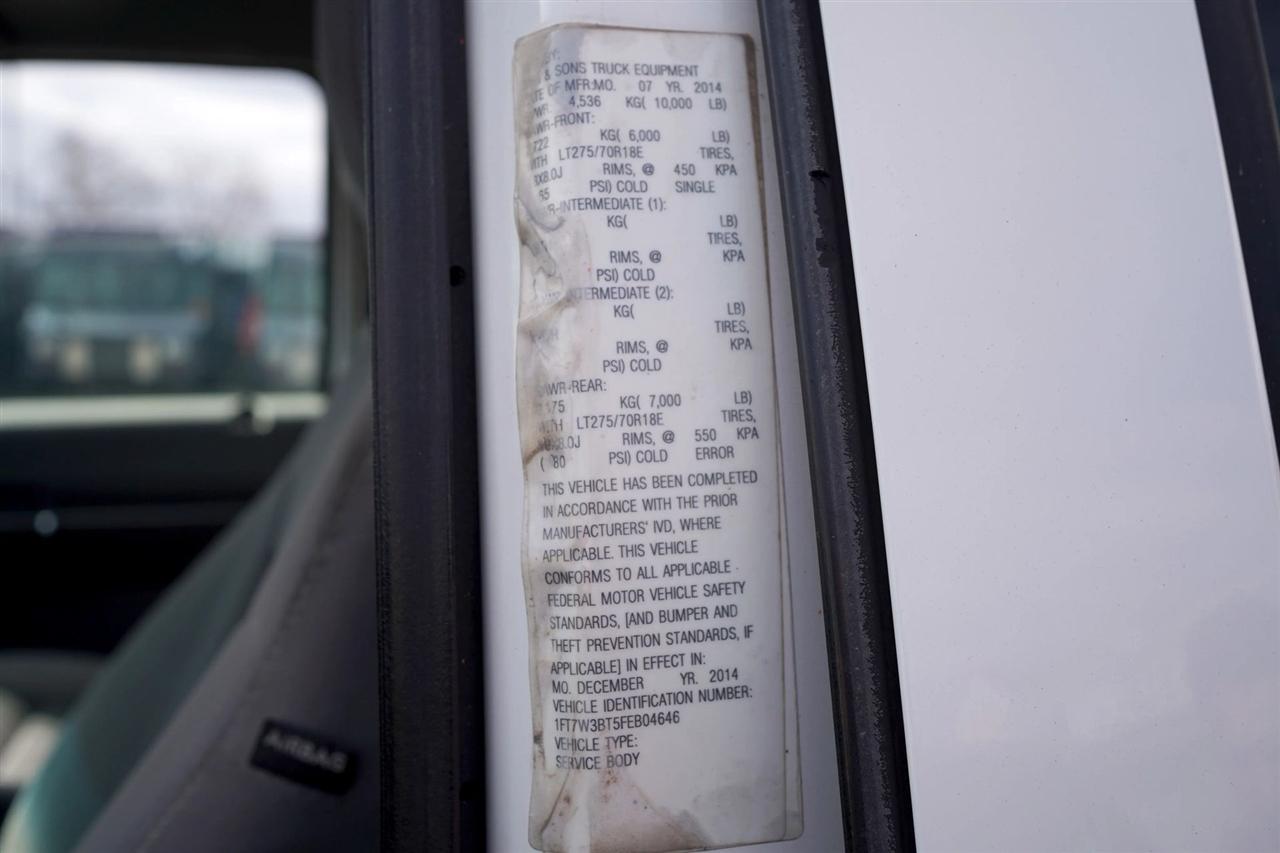 Ford F-350 SD XLT Crew Cab 4WD 2015