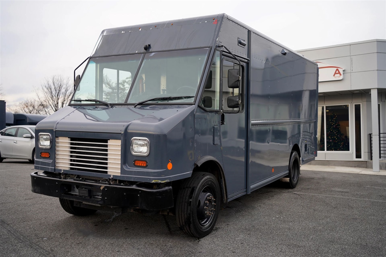 Ford Stripped Chassis  2020