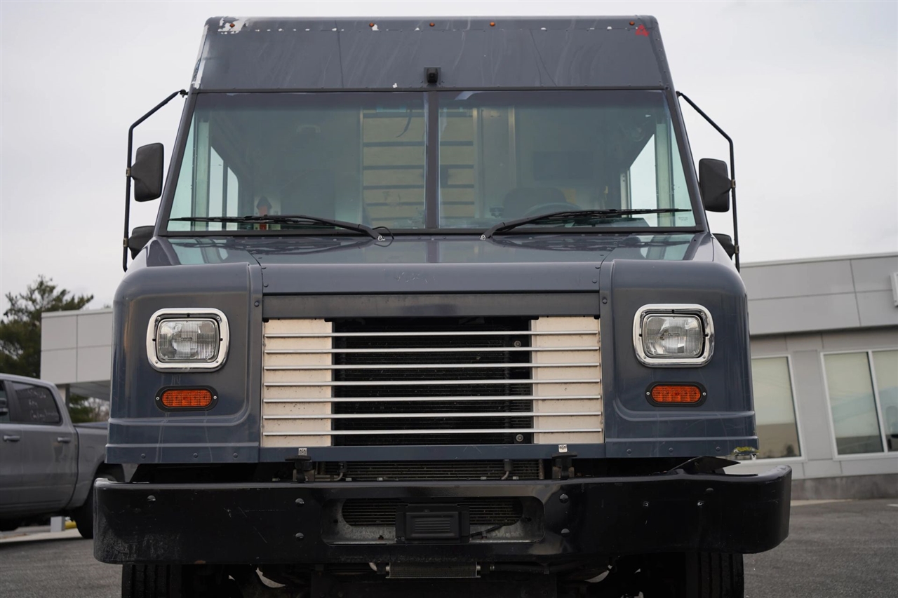 Ford Stripped Chassis  2020