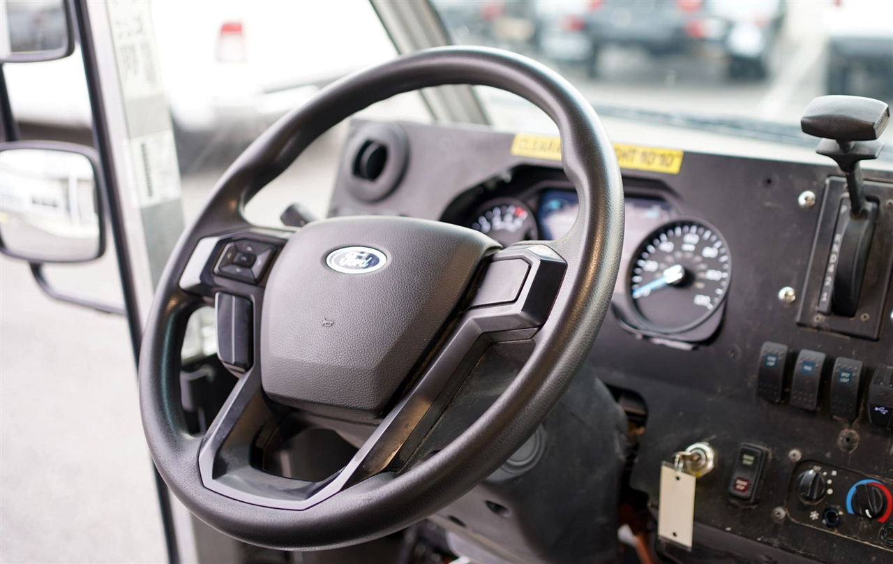 Ford Stripped Chassis  2020