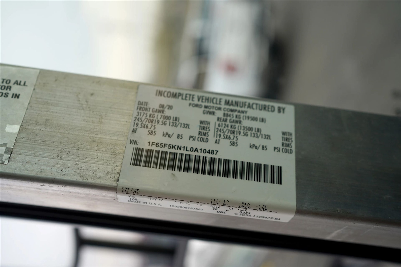 Ford Stripped Chassis  2020