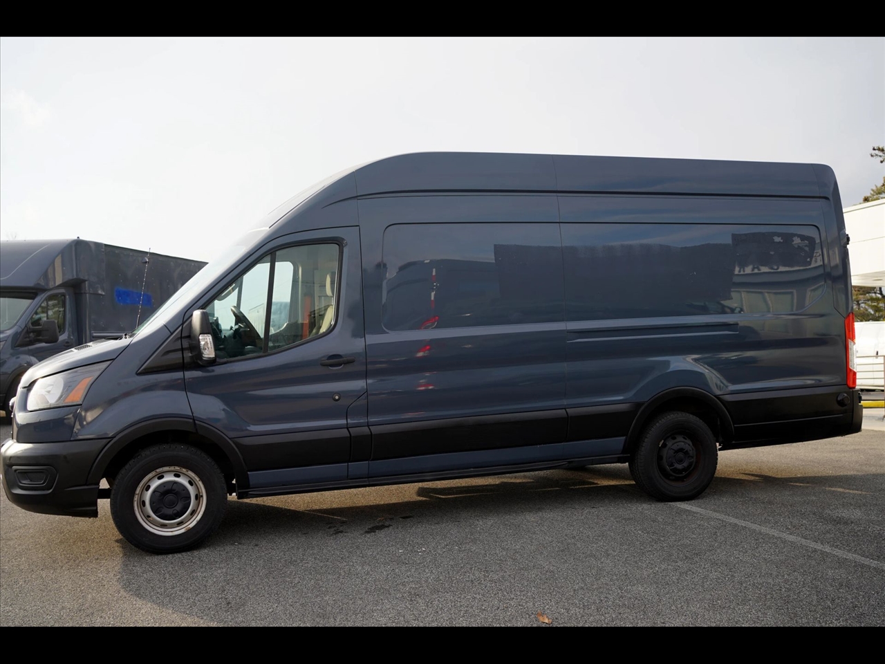 2020 Ford Transit Van Base's photo