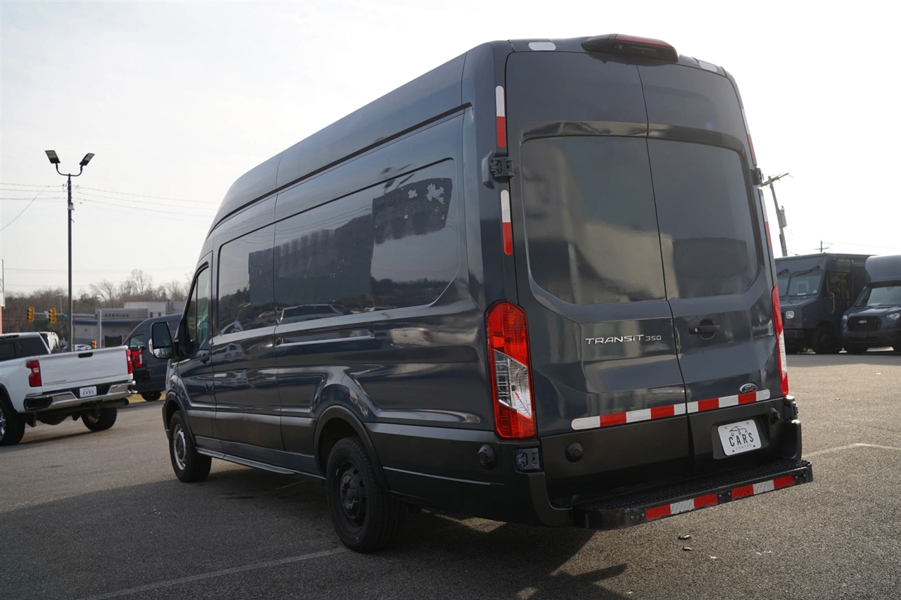 Ford Transit 250 Van High Roof w/Sliding Pass. 148-in. WB EL 2020