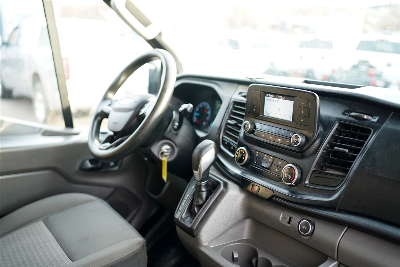 Ford Transit 250 Van High Roof w/Sliding Pass. 148-in. WB EL 2020