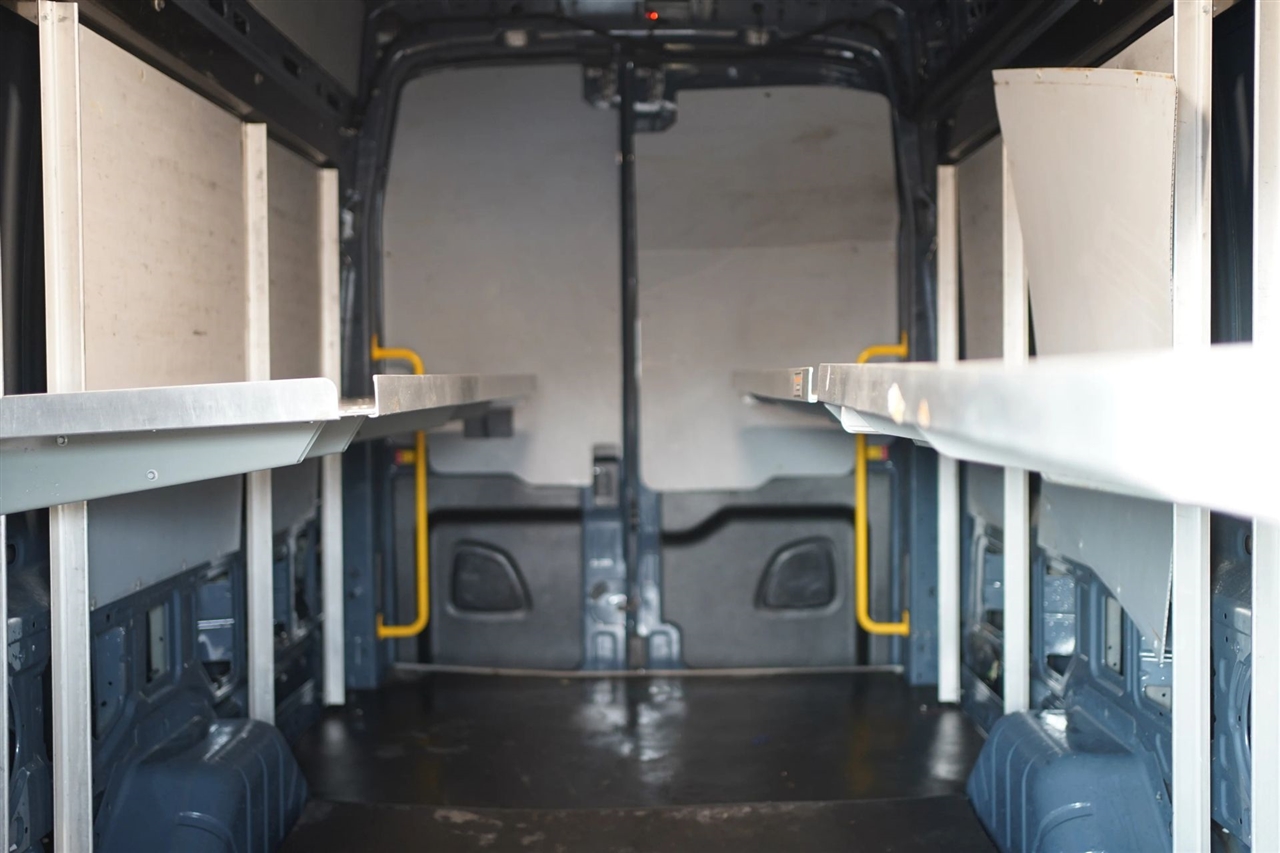 Ford Transit 250 Van High Roof w/Sliding Pass. 148-in. WB EL 2020