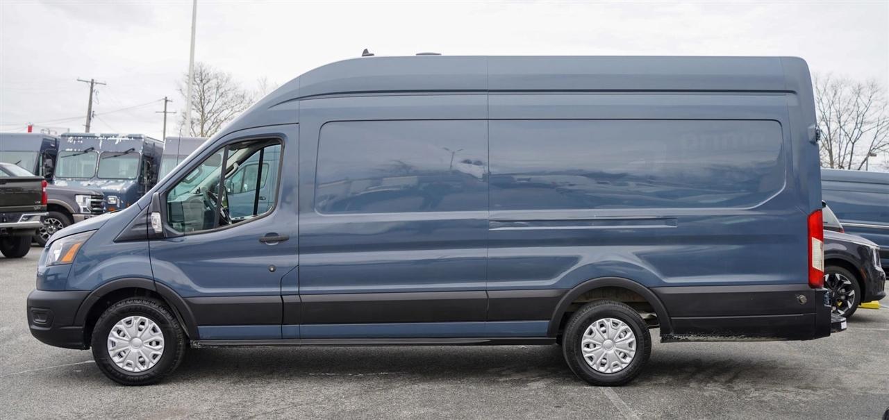Ford Transit 250 Van High Roof w/Sliding Pass. 148-in. WB EL 2020