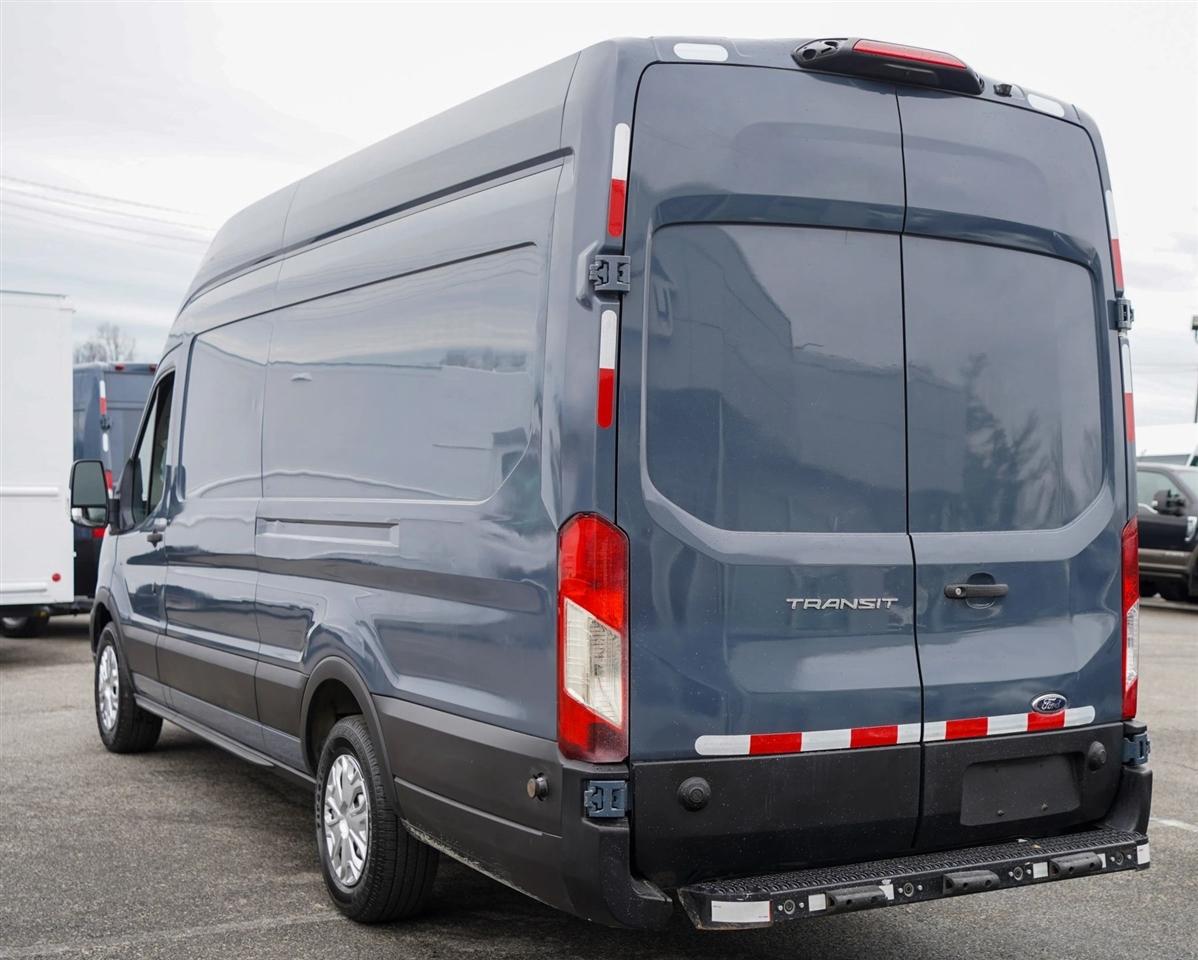 Ford Transit 250 Van High Roof w/Sliding Pass. 148-in. WB EL 2020