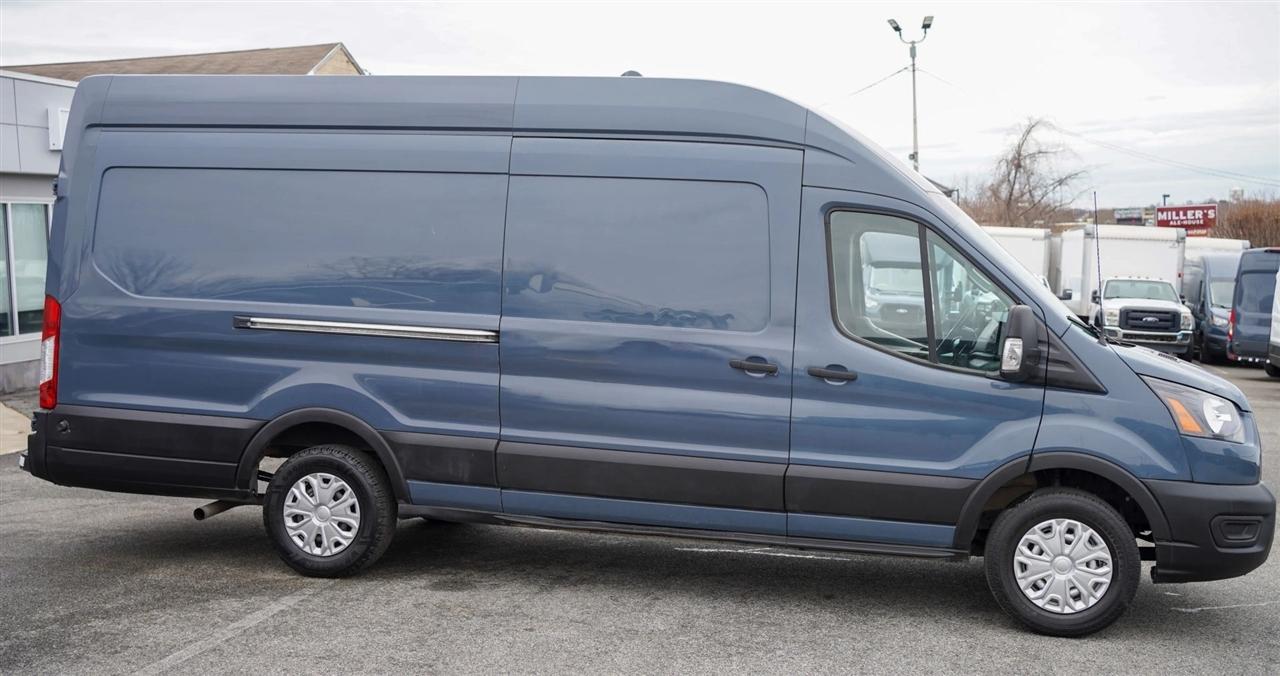 Ford Transit 250 Van High Roof w/Sliding Pass. 148-in. WB EL 2020