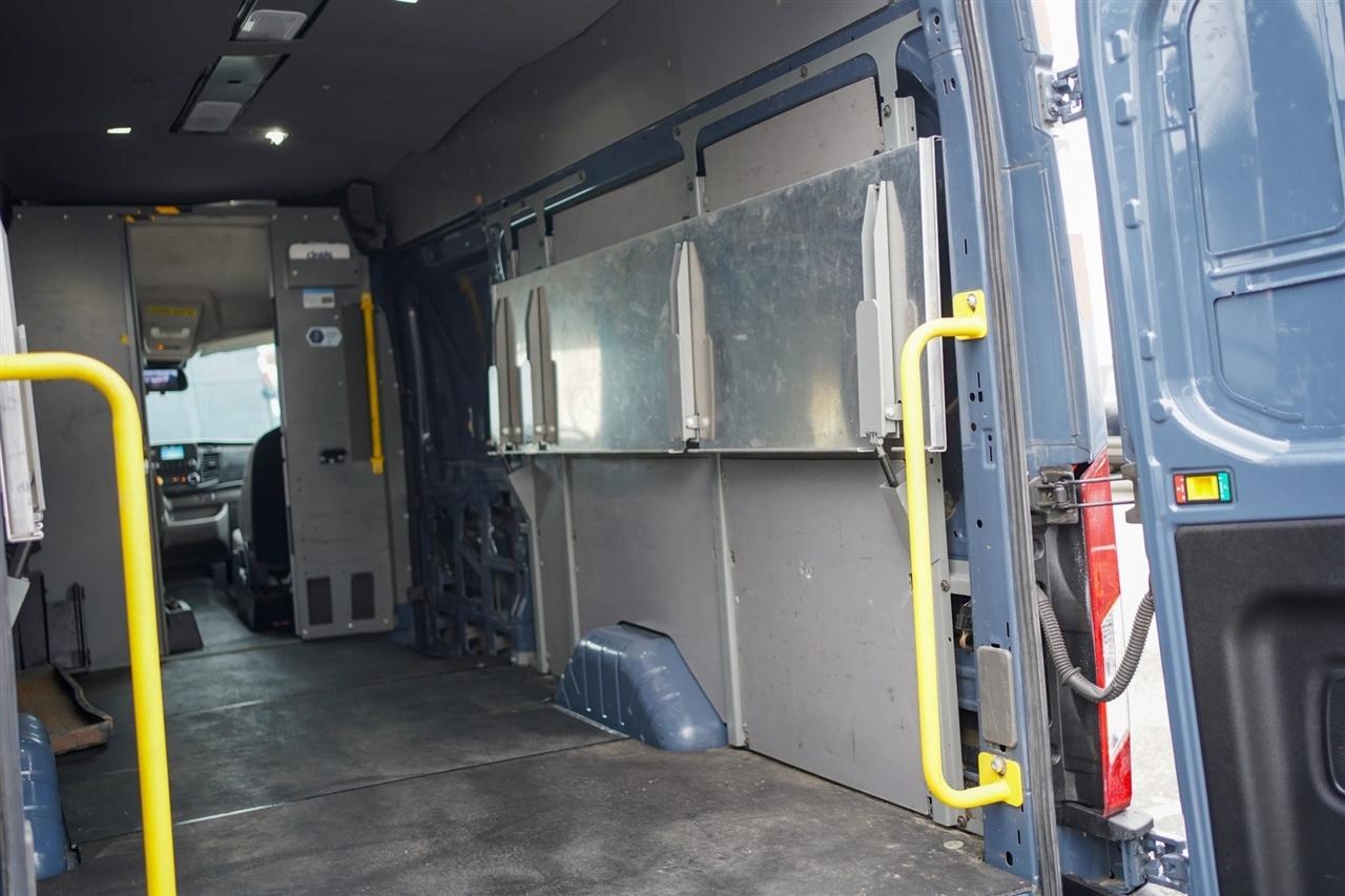 Ford Transit 250 Van High Roof w/Sliding Pass. 148-in. WB EL 2020