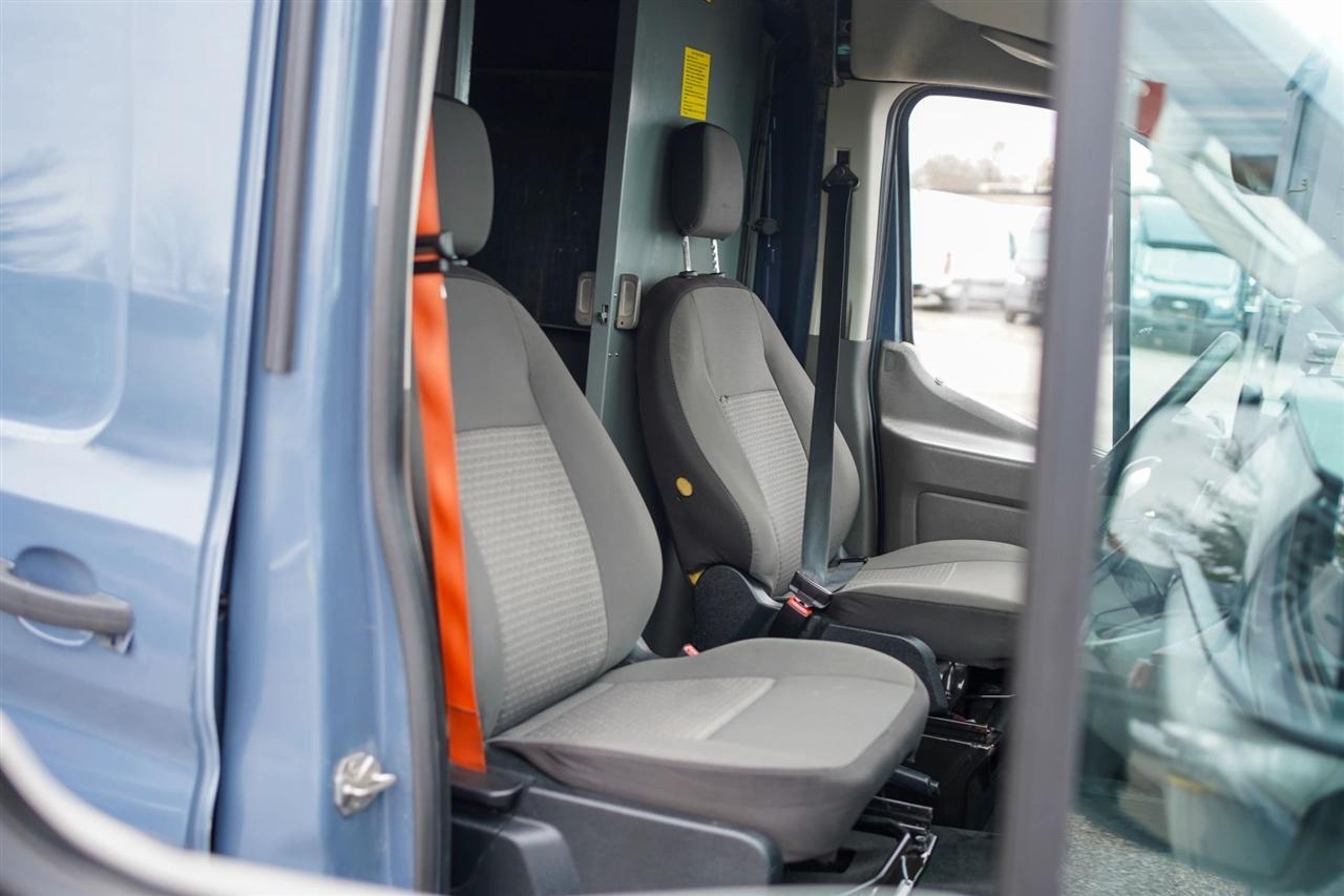 Ford Transit 250 Van High Roof w/Sliding Pass. 148-in. WB EL 2020