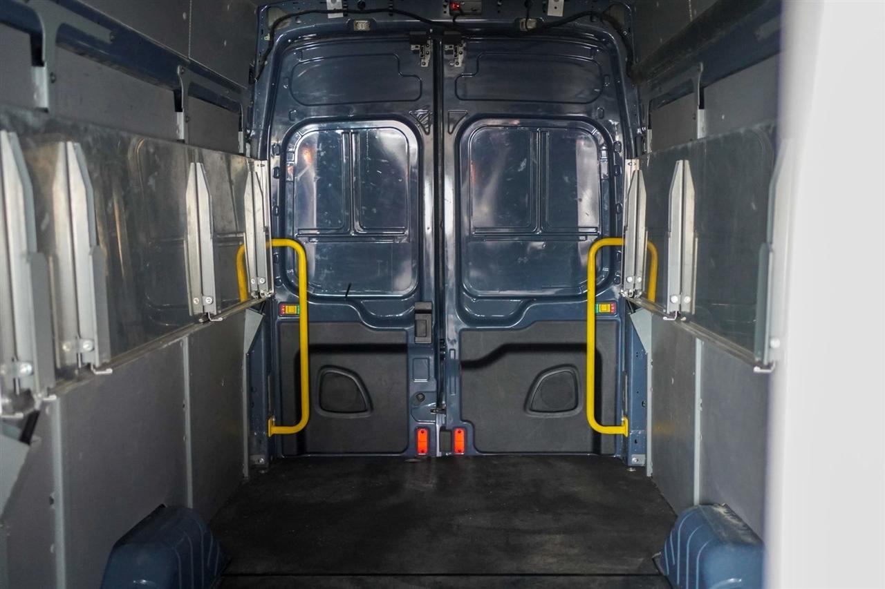 Ford Transit 250 Van High Roof w/Sliding Pass. 148-in. WB EL 2020