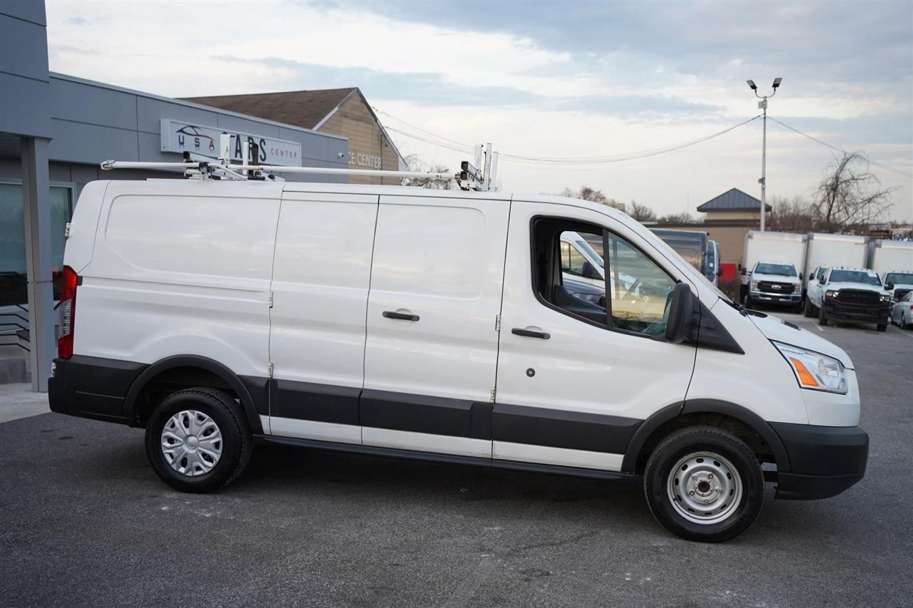 Ford Transit 250 Van Low Roof 60/40 Pass.130-in. WB 2016