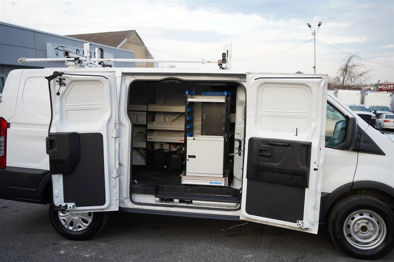 Ford Transit 250 Van Low Roof 60/40 Pass.130-in. WB 2016