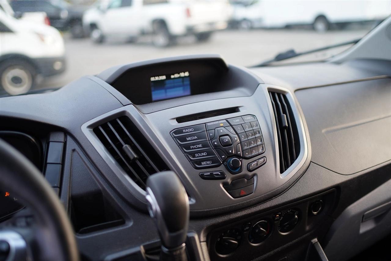 Ford Transit 250 Van Low Roof 60/40 Pass.130-in. WB 2016