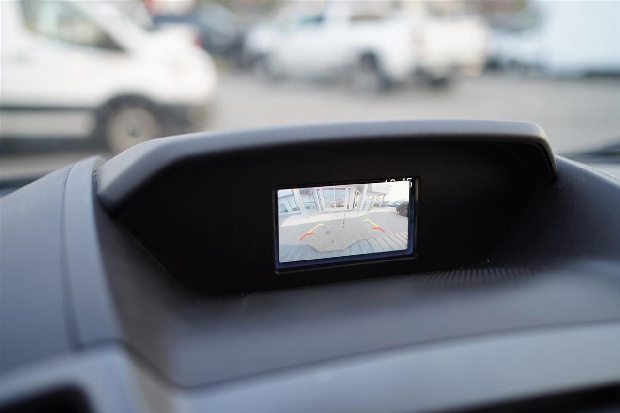 Ford Transit 250 Van Low Roof 60/40 Pass.130-in. WB 2016