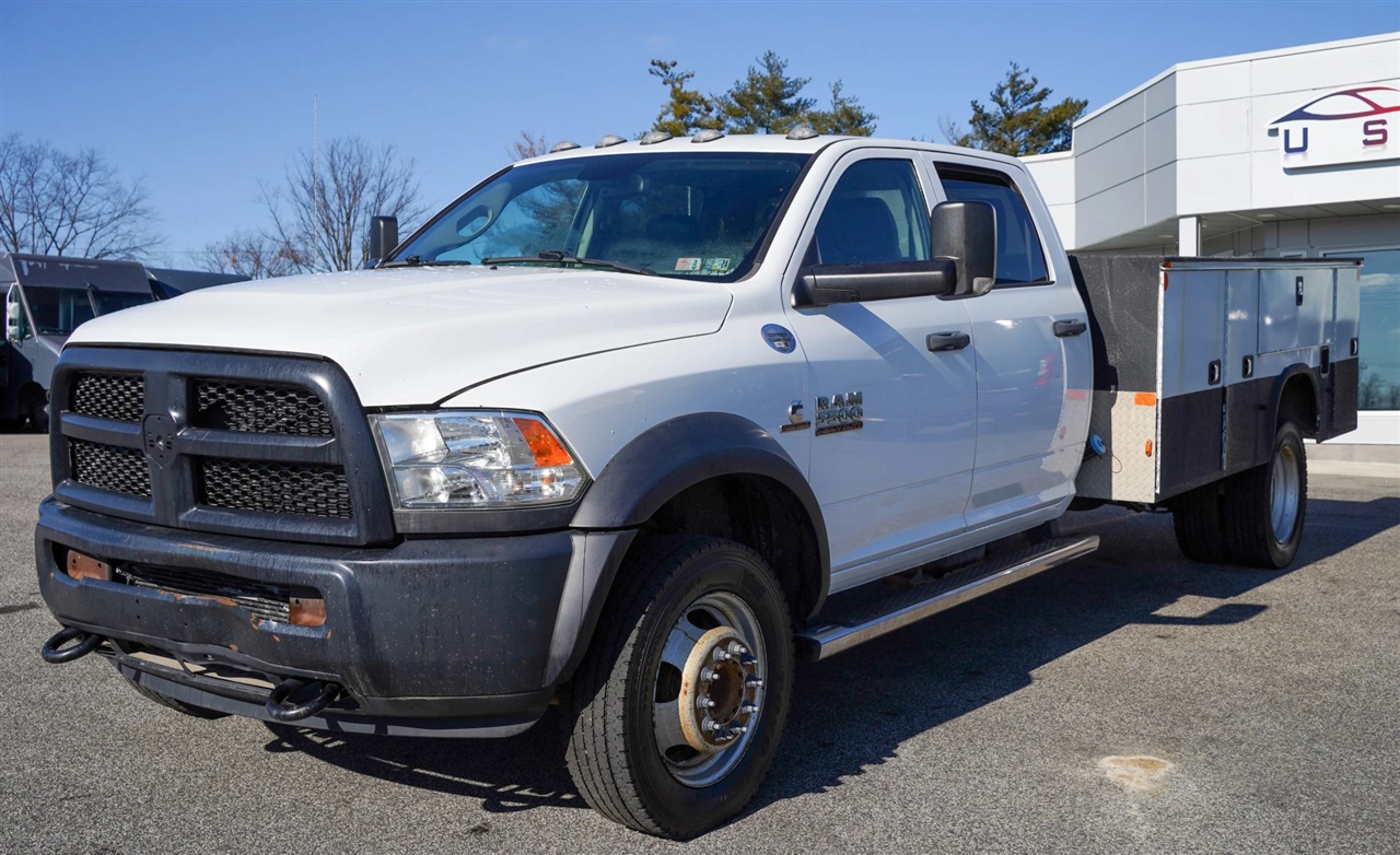 RAM 5500 Crew Cab LWB 4WD DRW 2018