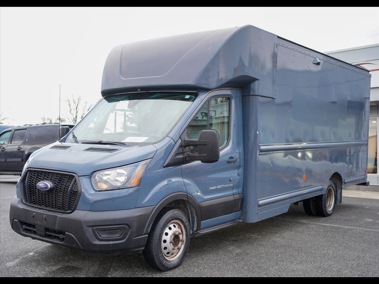 2021 Ford Transit Cutaway Base's photo