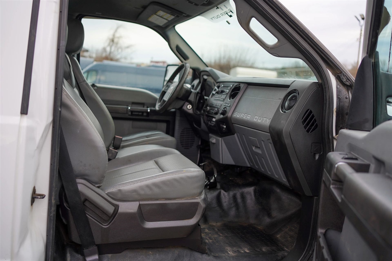 Ford F-550 Regular Cab DRW 2WD 2016