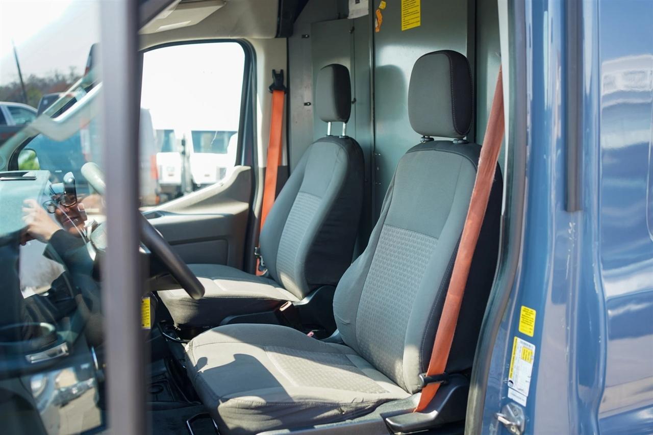 Ford Transit 250 Van High Roof w/Sliding Pass. 148-in. WB EL 2020