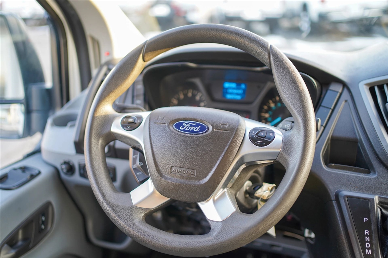 Ford Transit 150 Van Low Roof w/Sliding Pass. 130-in. WB 2018