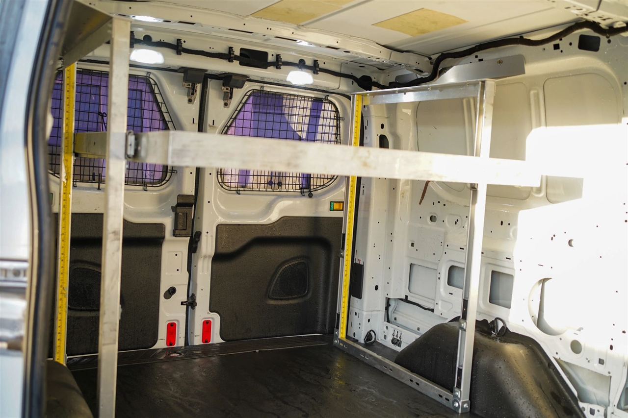 Ford Transit 150 Van Low Roof w/Sliding Pass. 130-in. WB 2018