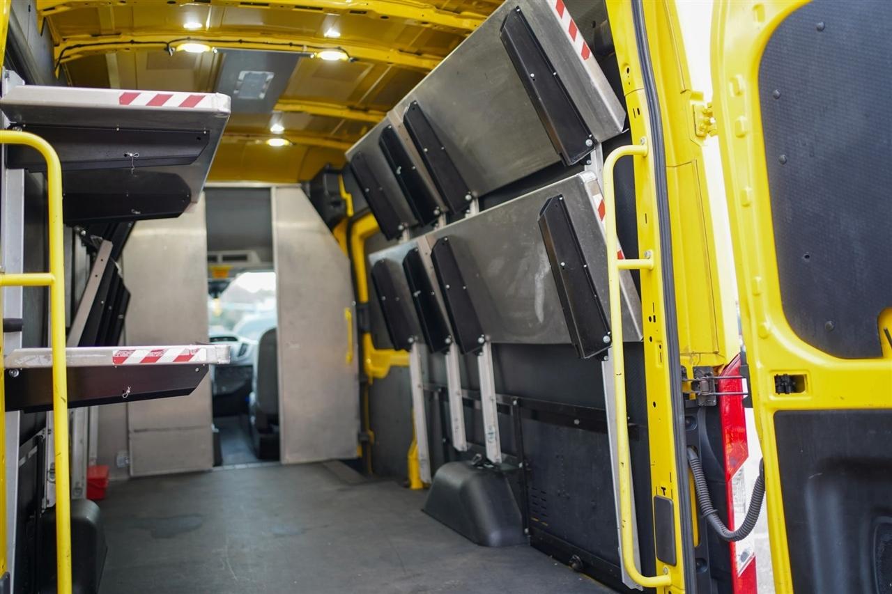 Ford Transit 250 Van High Roof w/Sliding Pass. 148-in. WB EL 2019