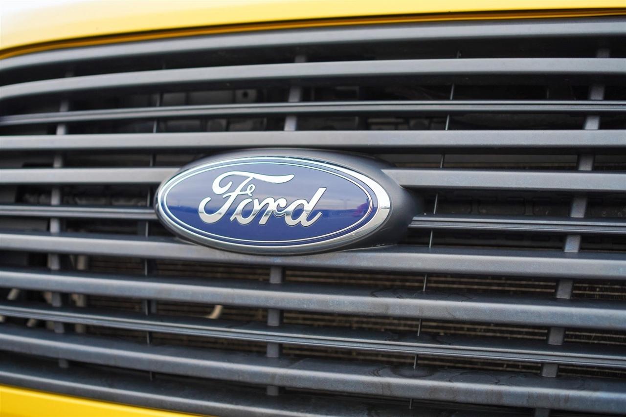 Ford Transit 250 Van High Roof w/Sliding Pass. 148-in. WB EL 2019