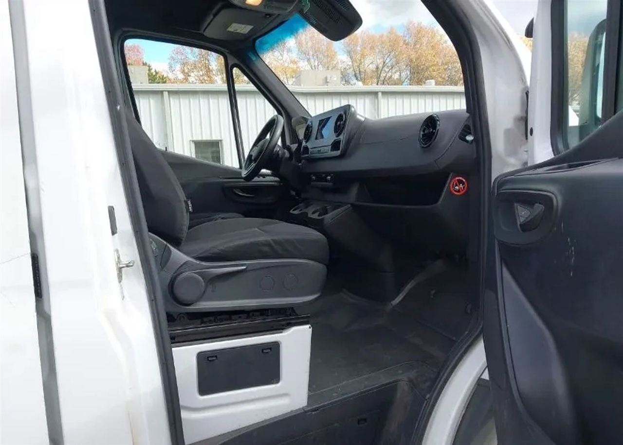 Mercedes-Benz Sprinter 2500 144-in. WB 2019