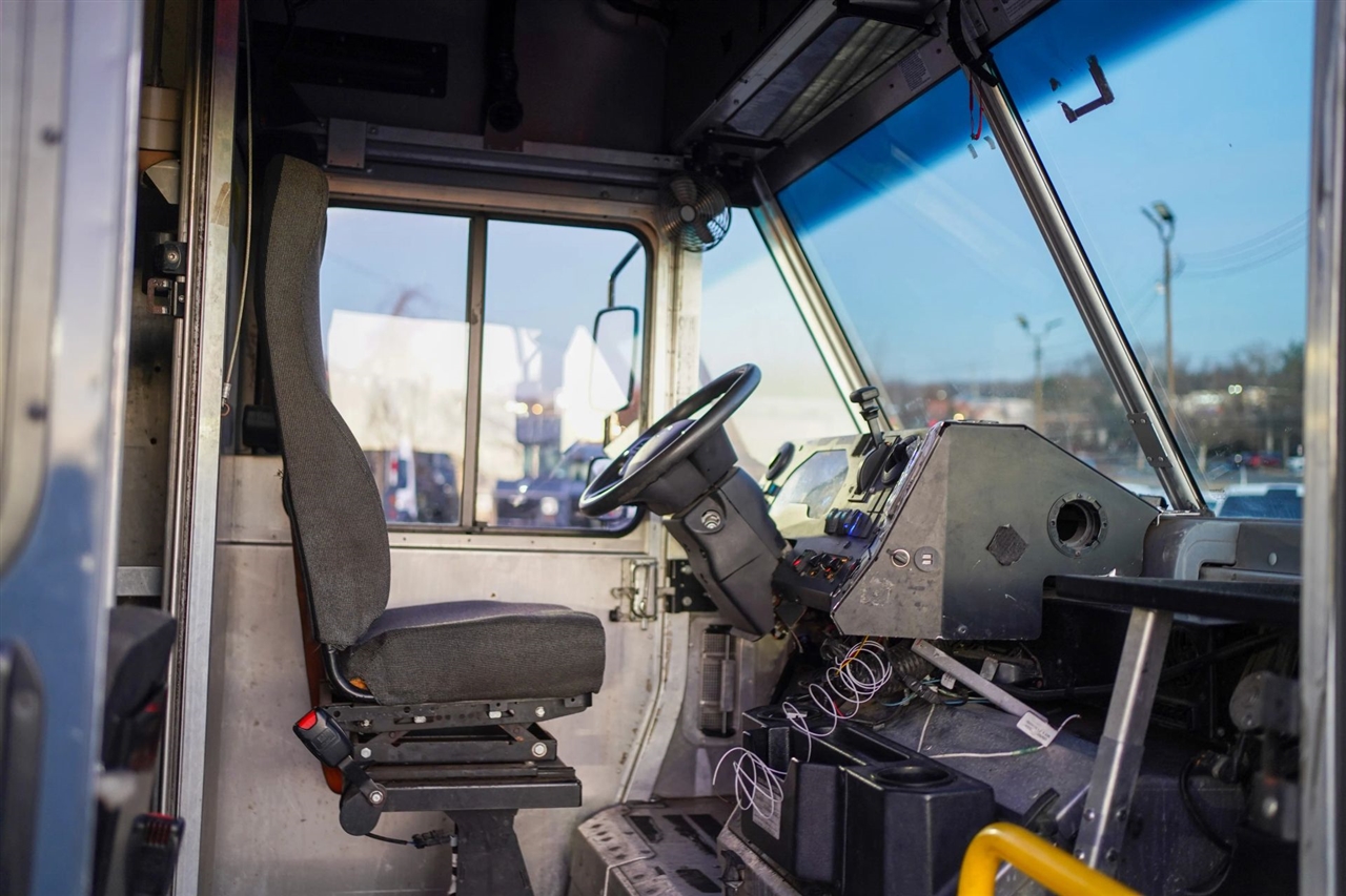 Ford Stripped Chassis  2020